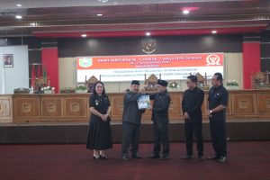 Read more about the article DPRD Sanggau Terima Penyampaian LKPJ Bupati Tahun Anggaran 2025
