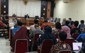 Read more about the article DPRD Sanggau Gelar Rapat Komisi Bersama Mitra Kerja Bahas LKPJ Bupati Tahun 2025
