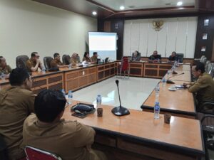 Read more about the article Pansus A DPRD Sanggau Pertimbangkan Usulan Eksekutif Terkait Raperda IMTN