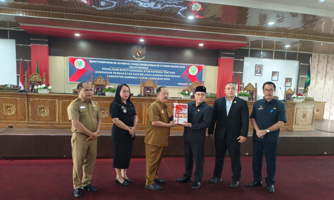 You are currently viewing DPRD Sanggau Gelar Paripurna Penyampaian Pengantar Raperda Perubahan APBD 2026